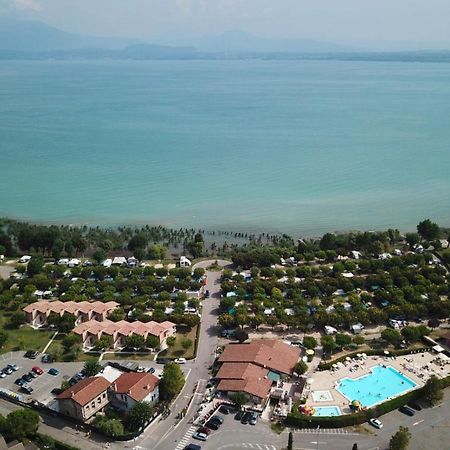 سيرمِيوني Ohana Apartments Camping Tiglio المظهر الخارجي الصورة
